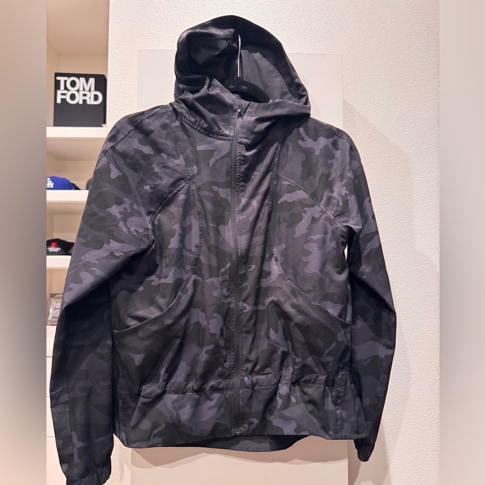 lululemon athletica Camo Hooded Jacket with Cinchable Waist